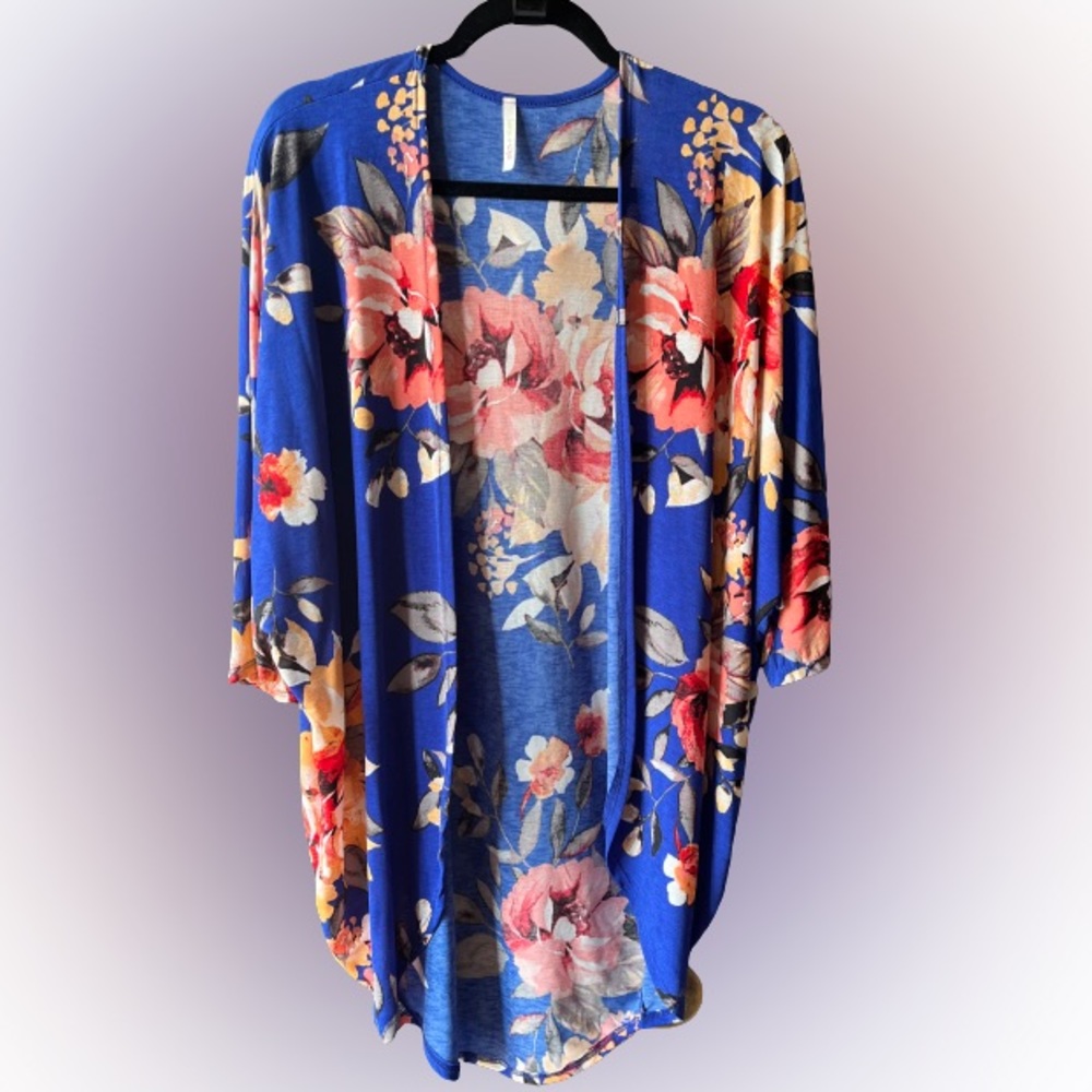 Floral kimono top